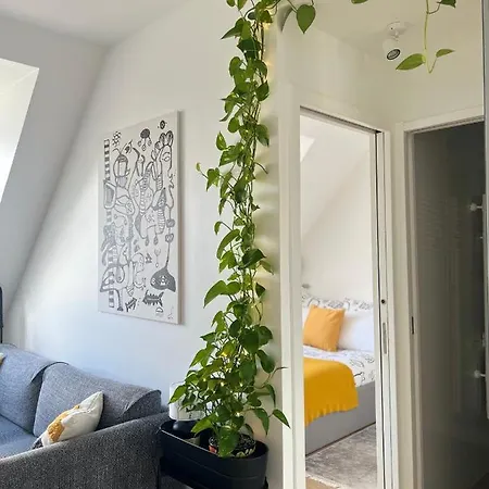 Mynestparis 2-br In Center , Air Conditioner , Elevator, Free Parking *